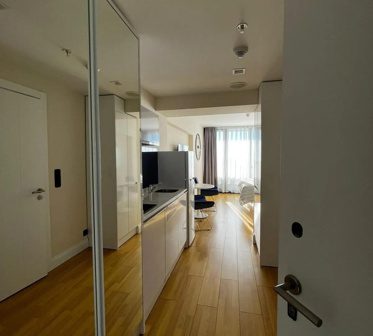 Orbi City Sunny Apartments 바투미